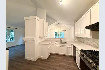 99 Cantal Court, Wheeling, IL 60090 - Photo 5