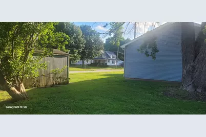 1302 N Champaign Street, Champaign, IL 61820 - Photo 3