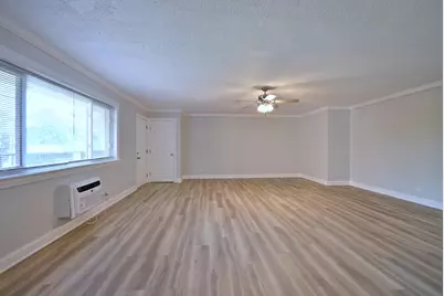 600 S York Street #2B, Elmhurst, IL 60126 - Photo 3