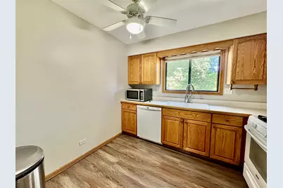 1737 Harrow Court #B, Wheaton, IL 60189 - Photo 7