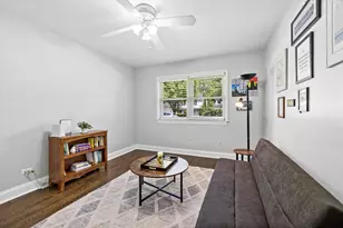 404 S See-Gwun Ave, Mount Prospect, IL 60056 - Photo 19