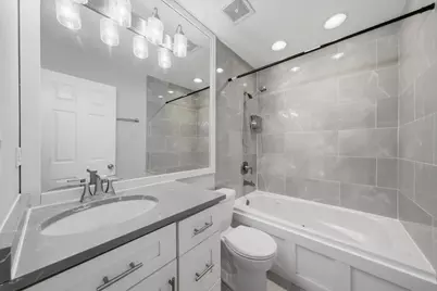 1046 Hampton Harbor #1046, Schaumburg, IL 60193 - Photo 15