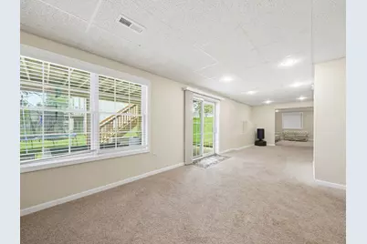 520 Barton Creek Drive, Lake in the Hills, IL 60156 - Photo 27