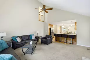 520 Barton Creek Dr, Lake in the Hills, IL 60156 - Photo 15