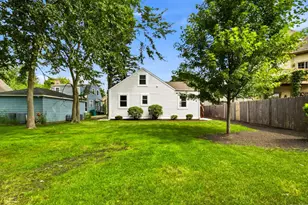 1562 Harding Rd, Northfield, IL 60093 - Photo 25