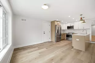 1562 Harding Rd, Northfield, IL 60093 - Photo 5