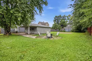 629 N Root St, Aurora, IL 60505 - Photo 33