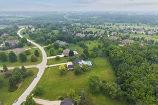 1S853 Grove Hill Dr, Batavia, IL 60510 - Photo 53