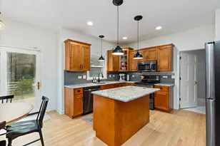 706 Norway Pl, Oswego, IL 60543 - Photo 13