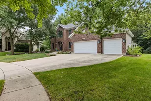 706 Norway Pl, Oswego, IL 60543 - Photo 3