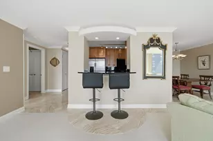 111 E Chestnut St, Chicago, IL 60611 - Photo 5