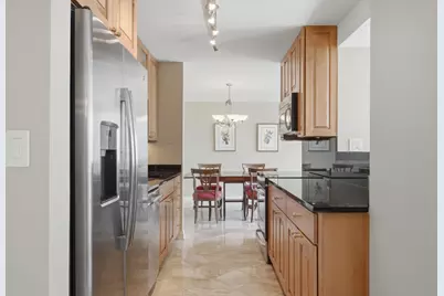 111 E Chestnut Street #42F, Chicago, IL 60611 - Photo 9