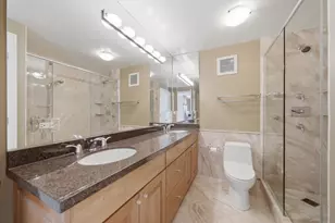 111 E Chestnut St, Chicago, IL 60611 - Photo 13