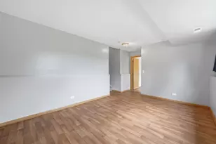 633 Indian Trail Rd, Antioch, IL 60002 - Photo 13