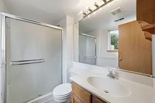 633 Indian Trail Rd, Antioch, IL 60002 - Photo 23