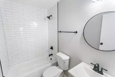 18200 Fountainbleau Drive, Hazel Crest, IL 60429 - Photo 15