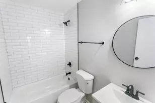 18200 Fountainbleau Dr, Hazel Crest, IL 60429 - Photo 15