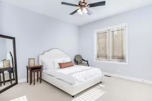 922 Warren Ave, Downers Grove, IL 60515 - Photo 15