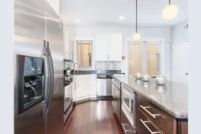 922 Warren Avenue #105, Downers Grove, IL 60515 - Photo 5