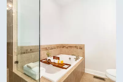 922 Warren Avenue #105, Downers Grove, IL 60515 - Photo 17