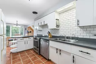 28 S Richmond Ave, Westmont, IL 60559 - Photo 9