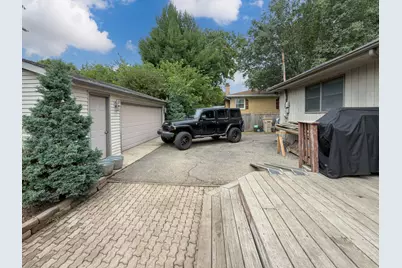 23W477 Burdette Avenue, Carol Stream, IL 60188 - Photo 17