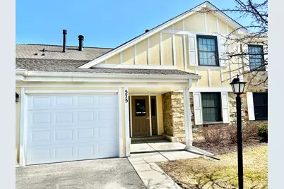 575 Greystone Lane #A2, Wheeling, IL 60090 - Photo 1