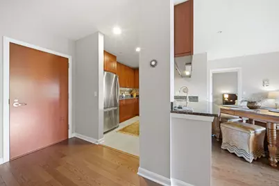 255 E Liberty Drive #305-2, Wheaton, IL 60187 - Photo 3