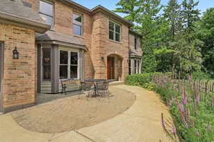 31W003 Irving Park Rd, Elgin, IL 60120 - Photo 5