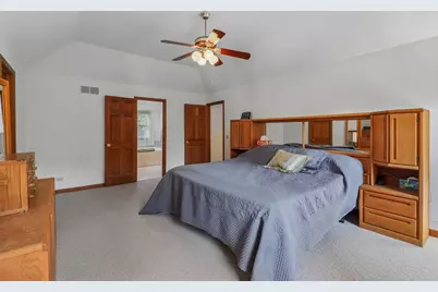 31W003 Irving Park Road, Elgin, IL 60120 - Photo 17