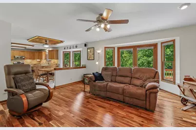31W003 Irving Park Road, Elgin, IL 60120 - Photo 15