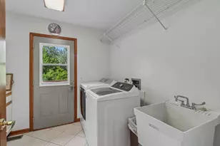 31W003 Irving Park Rd, Elgin, IL 60120 - Photo 29