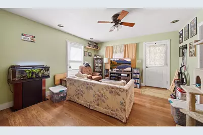 418 E 3rd Street, Dixon, IL 61021 - Photo 5