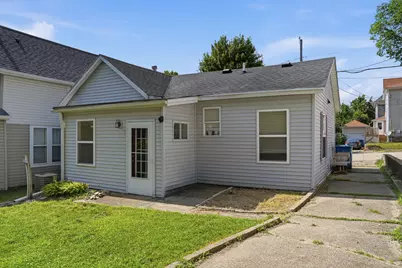 418 E 3rd Street, Dixon, IL 61021 - Photo 3