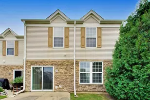 759 Pointe Dr, Crystal Lake, IL 60014 - Photo 17