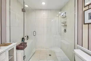 1016 W Madison St, Chicago, IL 60607 - Photo 33