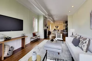 1016 W Madison St, Chicago, IL 60607 - Photo 11