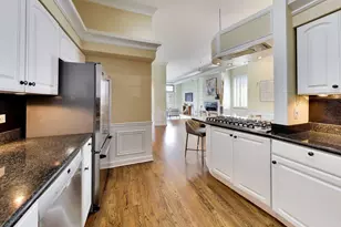 1016 W Madison St, Chicago, IL 60607 - Photo 21
