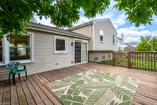2122 Kensington Dr, Schaumburg, IL 60194 - Photo 33