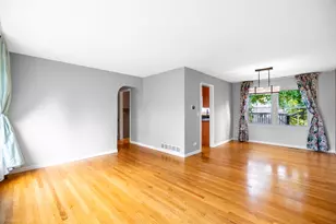 2122 Kensington Dr, Schaumburg, IL 60194 - Photo 5