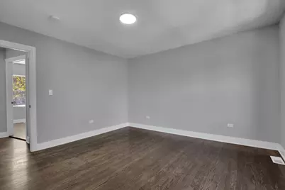 735 E 105th Street, Chicago, IL 60628 - Photo 21