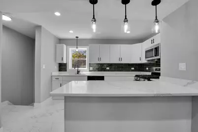 735 E 105th Street, Chicago, IL 60628 - Photo 11