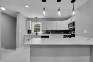 735 E 105th St, Chicago, IL 60628 - Photo 11