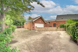 7960 S Kenneth Ave, Chicago, IL 60652 - Photo 5