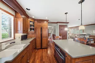 534 E Forest Ave, Wheaton, IL 60187 - Photo 11