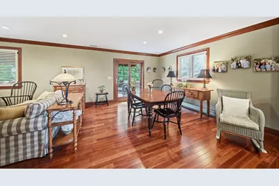 534 E Forest Avenue, Wheaton, IL 60187 - Photo 7