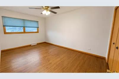 2125 Plainfield Drive, Des Plaines, IL 60018 - Photo 7
