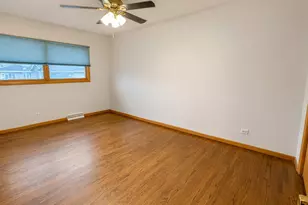 2125 Plainfield Dr, Des Plaines, IL 60018 - Photo 7