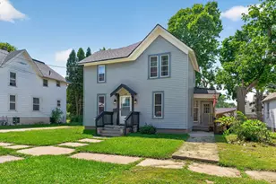 807 Garfield Ave, Belvidere, IL 61008 - Photo 7