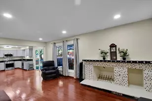 628 Primrose Ln, Schaumburg, IL 60194 - Photo 13
